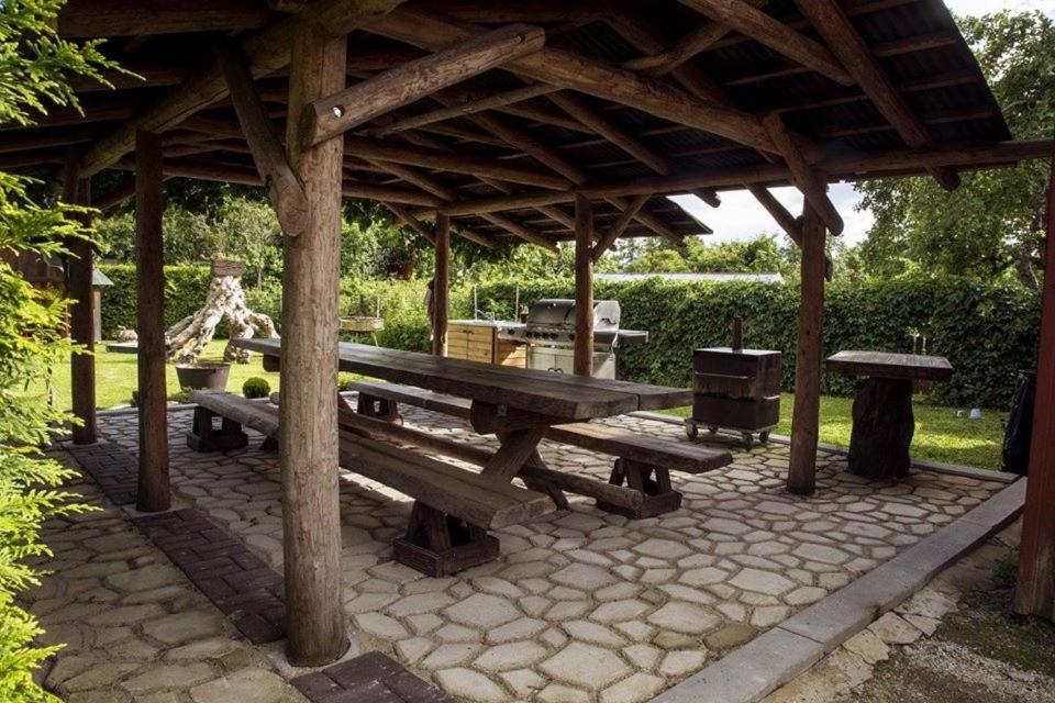 Vahe Guest House Poltsamaa Ngoại thất bức ảnh